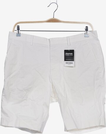 UNIQLO Shorts 33 in Weiß: predná strana