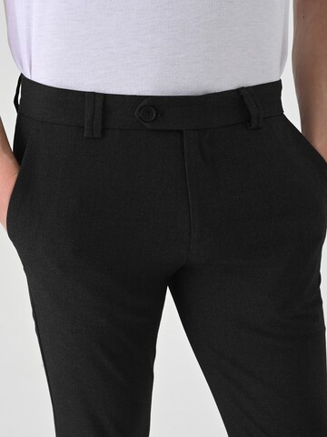 Coupe slim Pantalon Antioch en gris