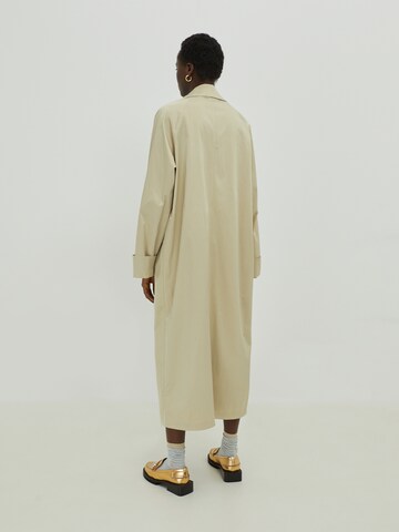 Cappotto di mezza stagione 'Luna' di EDITED in beige
