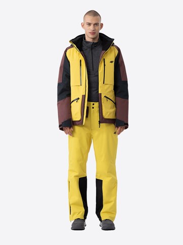 Regular Pantalon outdoor 4F en jaune