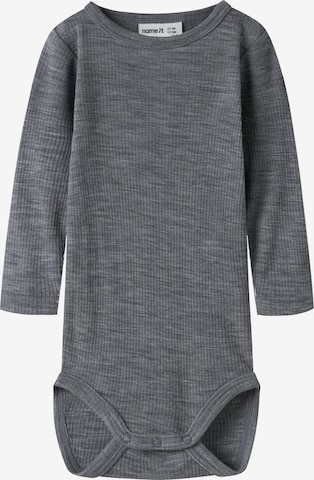 Barboteuse / body 'NBNWAX' NAME IT en gris : devant
