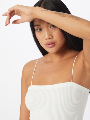 Haut 'HARRIET' BDG Urban Outfitters en blanc