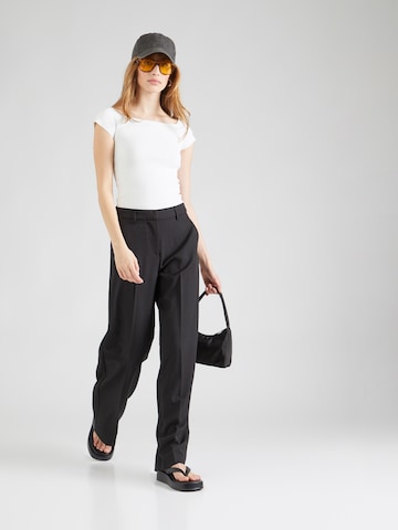 Regular Pantaloni cu dungă 'HELENE' de la ONLY pe negru