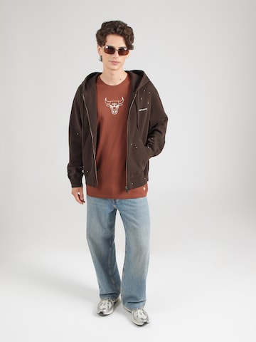 T-Shirt NEW ERA en marron