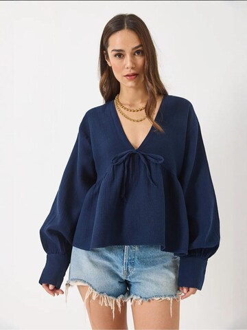 Bianco Lucci - Blusa em azul