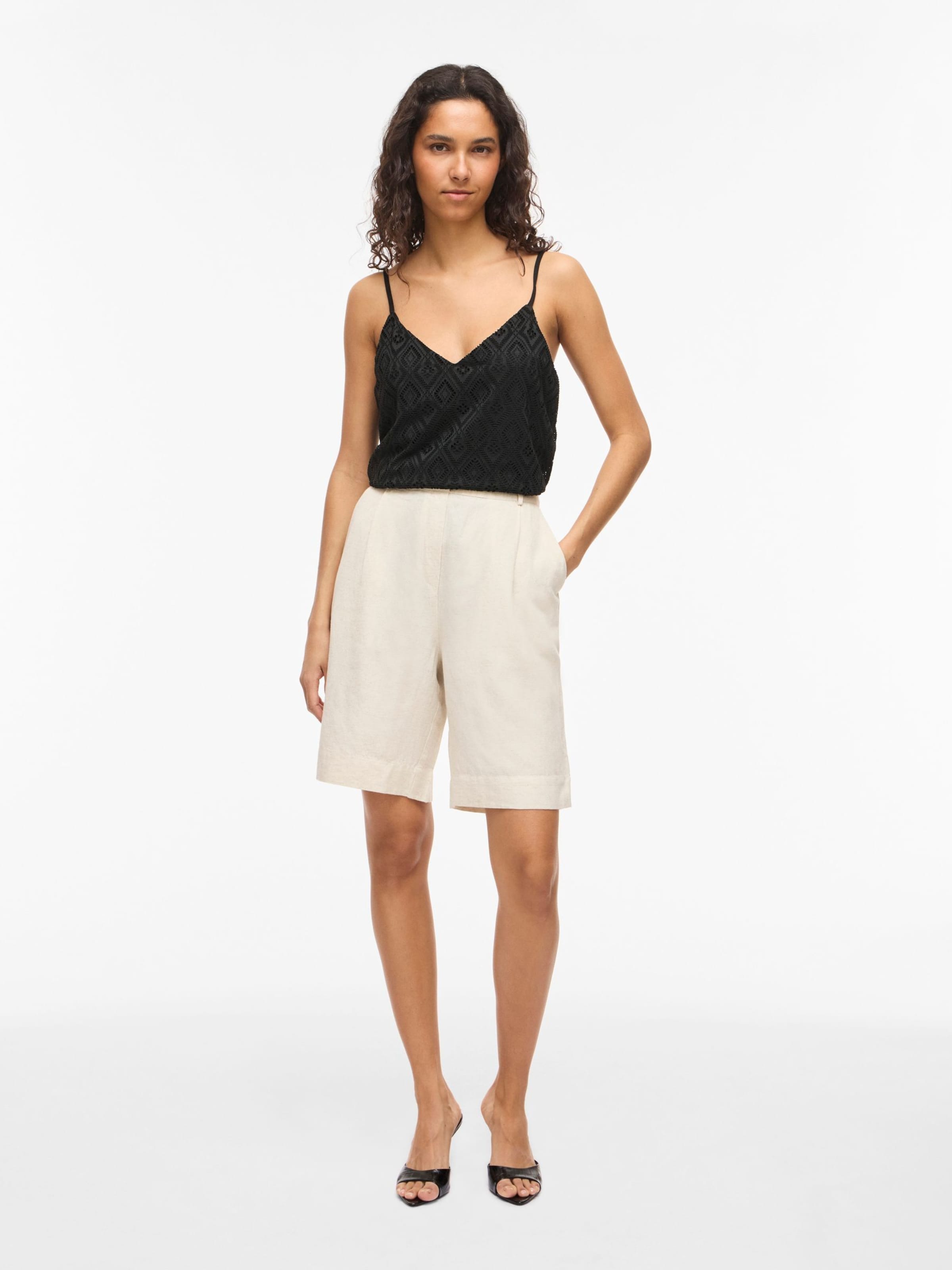 VILA Top 'VINUSA' in Black