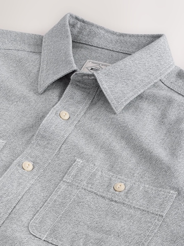 Next - Ajuste regular Camisa en gris