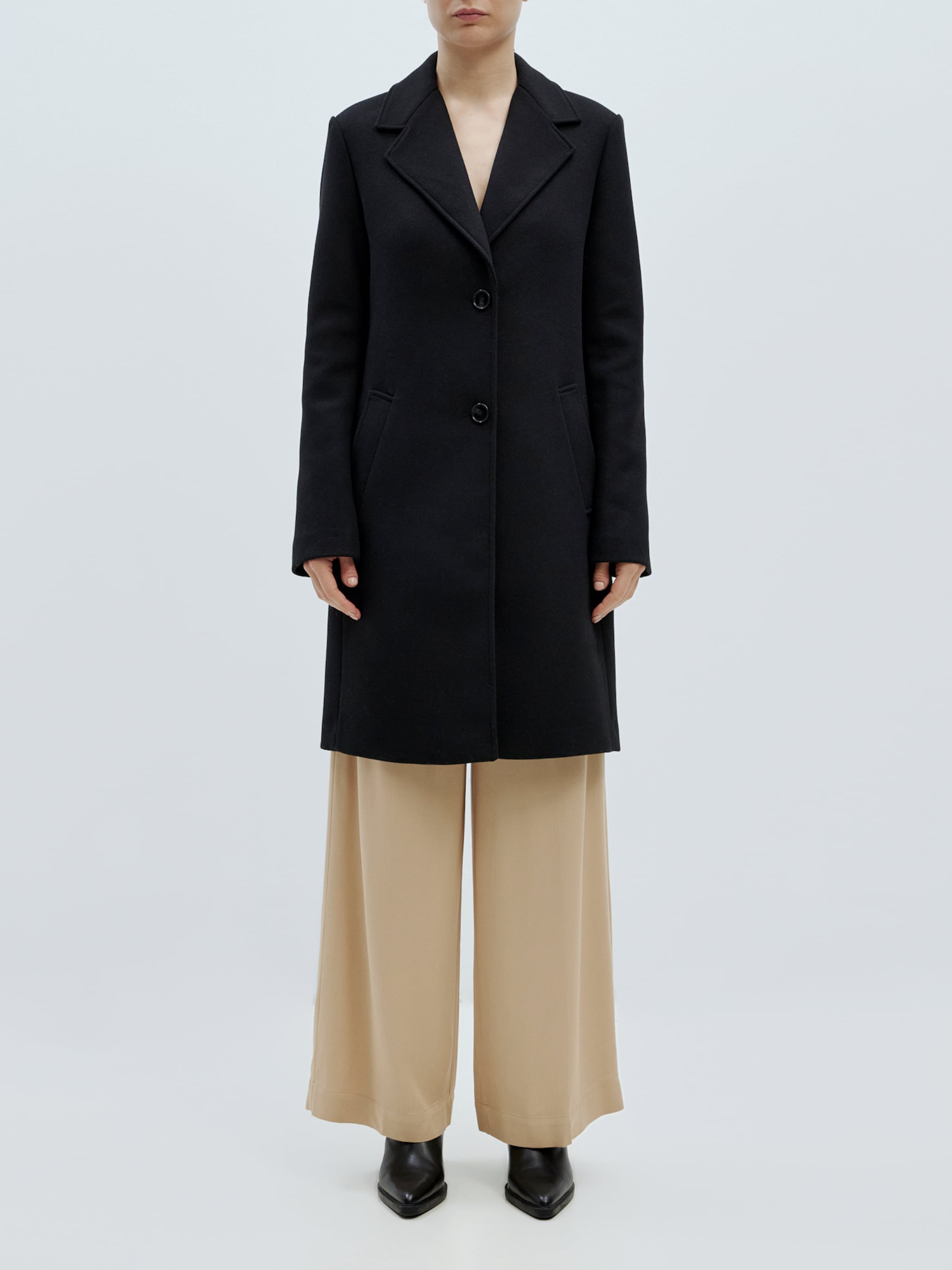 EDITED Produkte Mantel 'Nava' schwarz