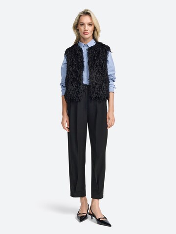 Rich & Royal Vest in Black