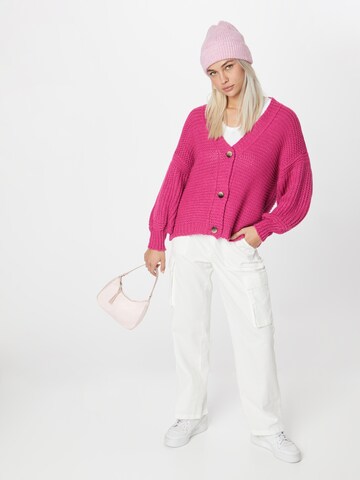 Geacă tricotată 'Eka' de la Hailys pe roz