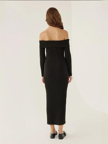 Hiccup - Vestido 'Maxi' em preto