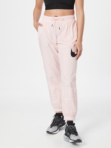Nike Sportswear Дънки Tapered Leg Панталон 'Essential' в розово: отпред