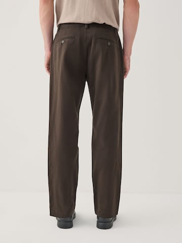 Next Tapered Lærredsbukser i brun