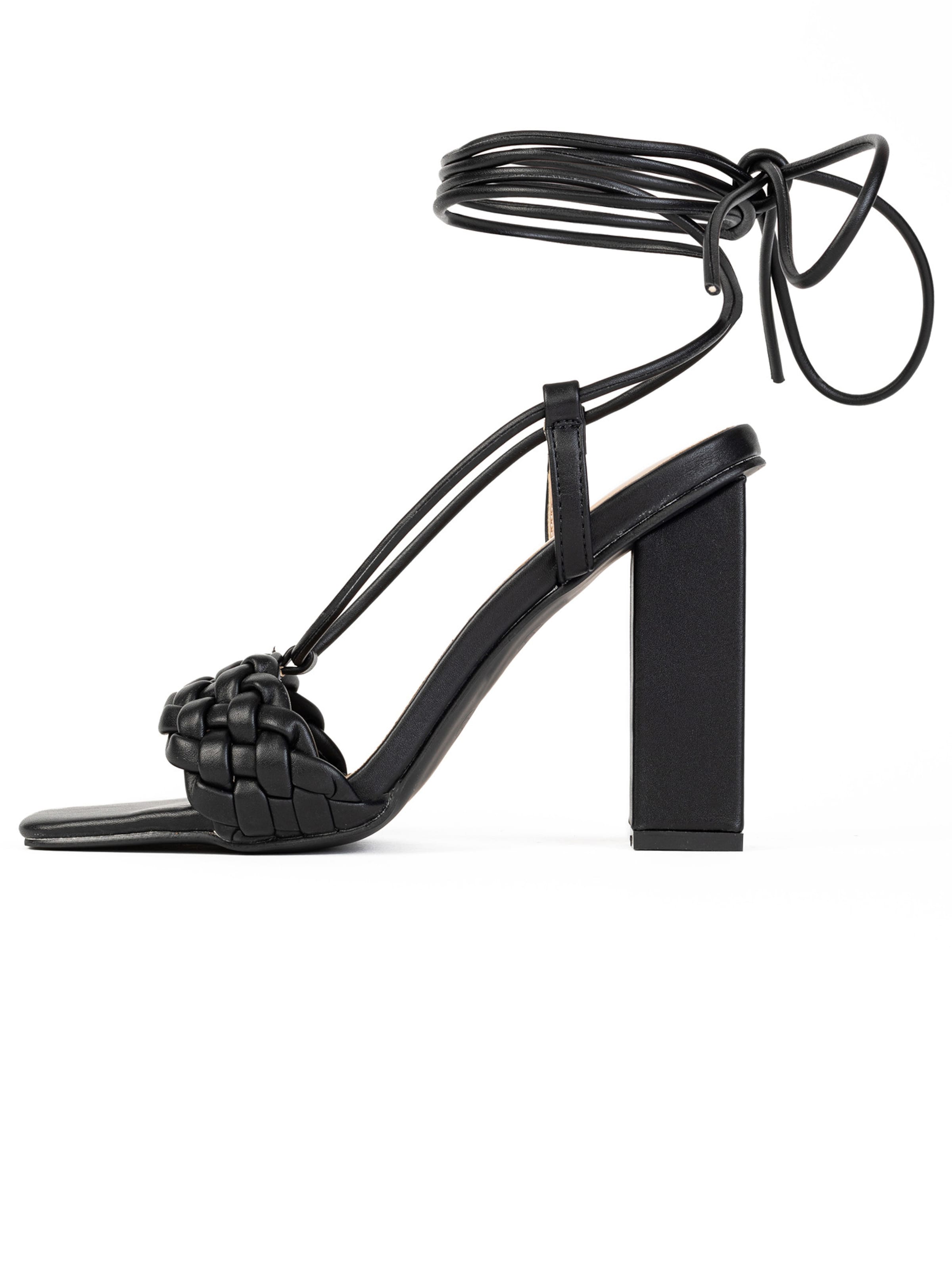 Celena Σανδάλι με λουράκια 'Chahra' σε μαύρο: μπροστά