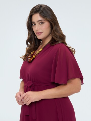 Abito di Fiorella Rubino in rosa