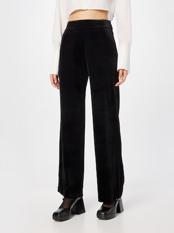 ESPRIT Loose fit Trousers in Black: front