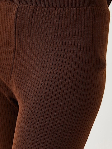 Completo pantalone di Bianco Lucci in marrone