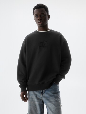 Sweat-shirt Pull&Bear en noir : devant