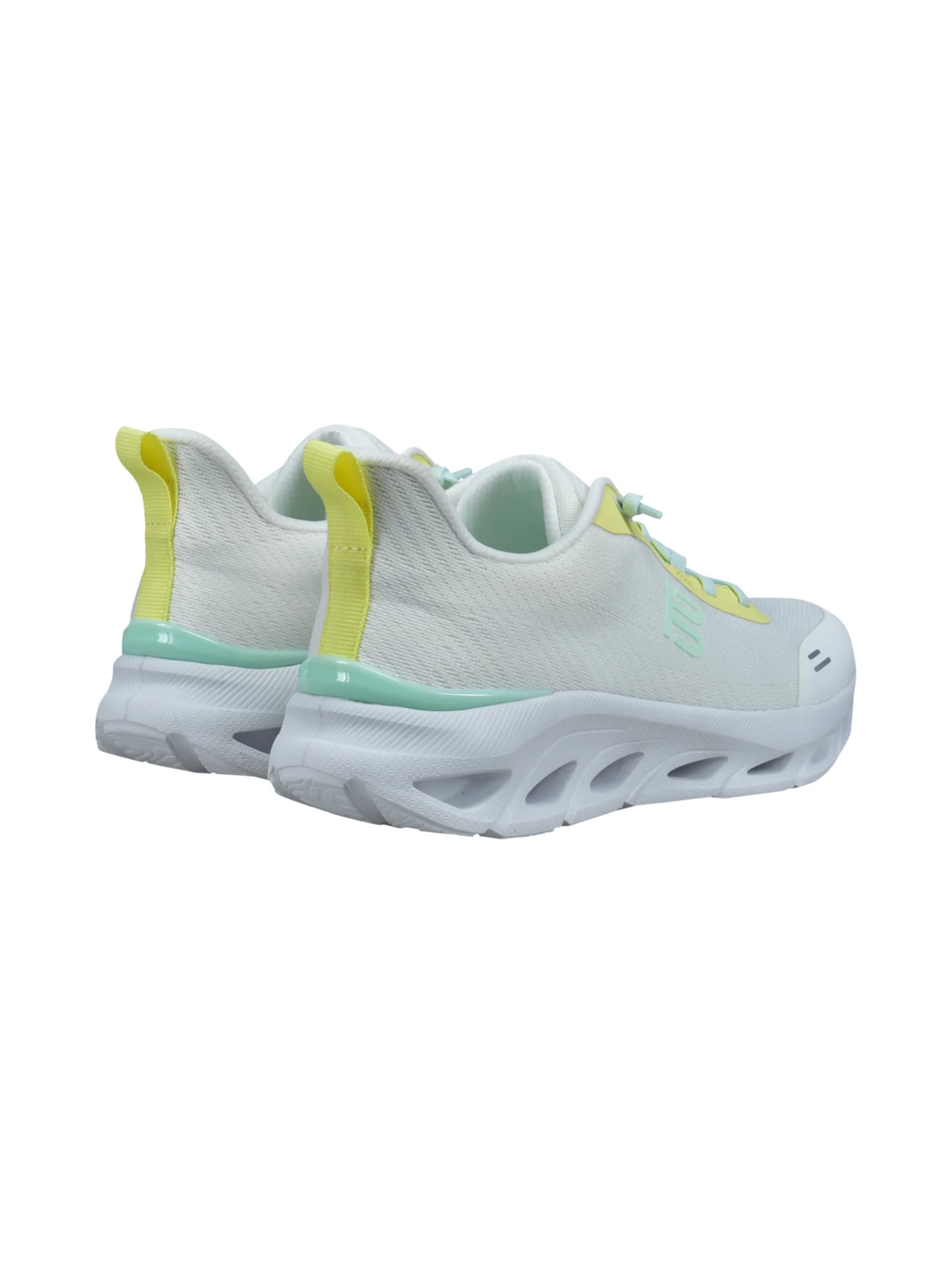 Baskets basses TT. BAGATT en blanc