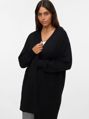 Vero Moda Curve - Cárdigan 'VMCSilje' en negro: frente