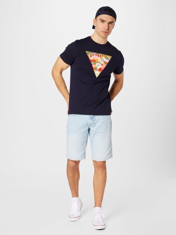 GUESS T-Shirt in Blau