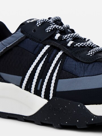 Baskets basses Desigual en noir
