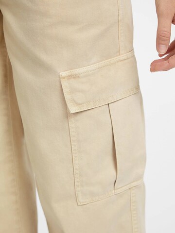 GUESS Wide leg Cargo Pants in Beige