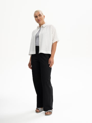 MELA Blus 'RINARA' i vit
