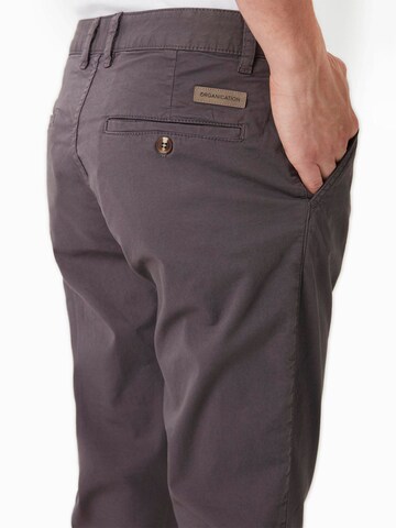 Organication Slimfit Hose in Grau