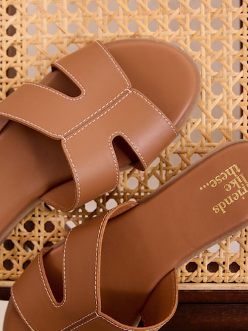 Friends Like These Pantolette in Braun