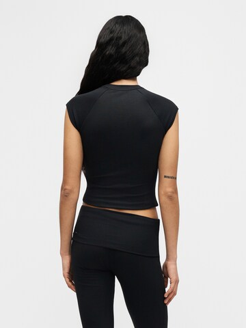 T-shirt 'CHILL' Nike Sportswear en noir