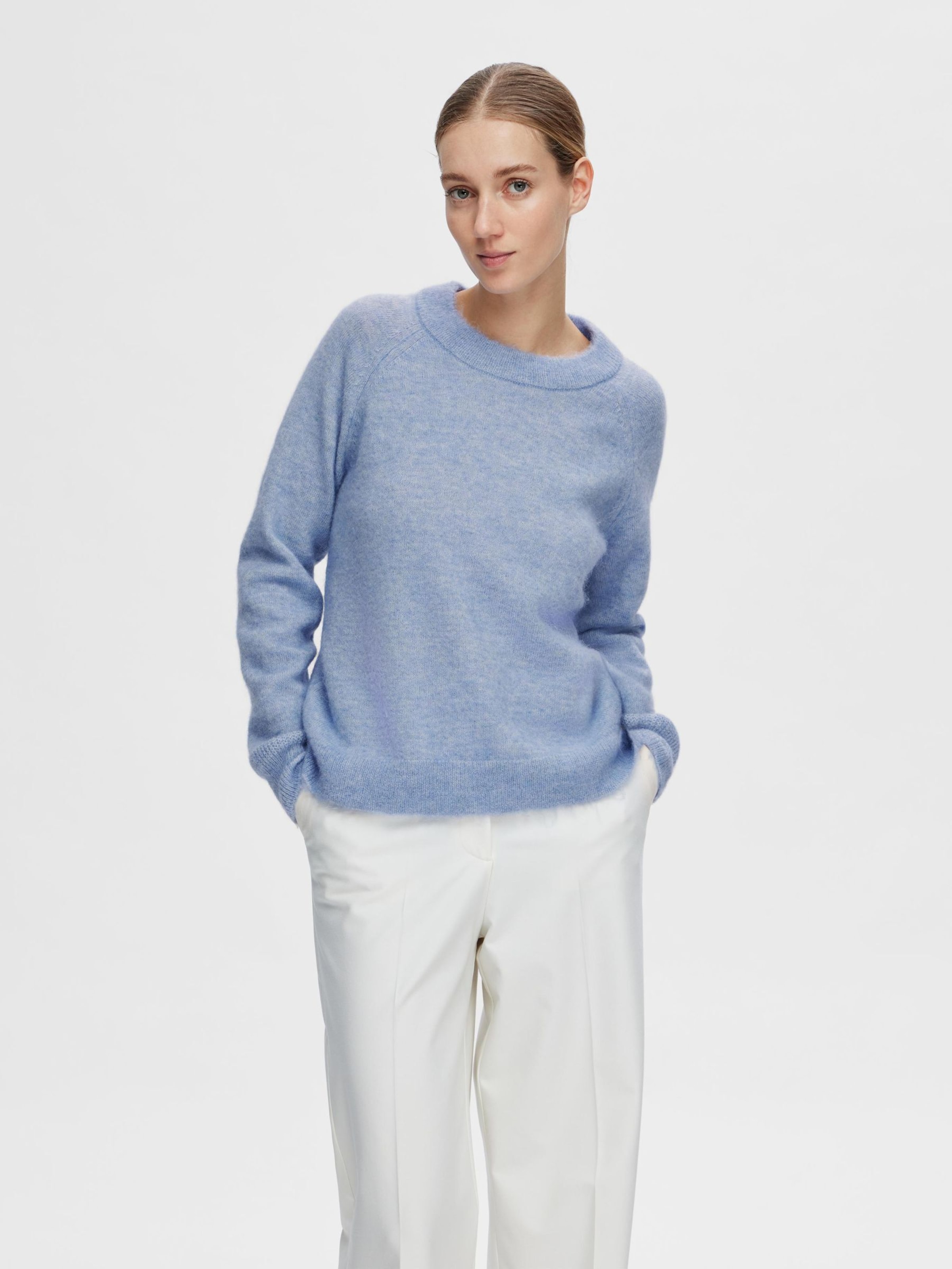 Pull bleu pastel femme sale