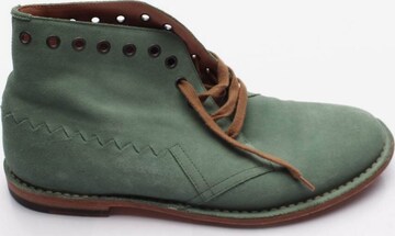 Bottega Veneta Anke & Mid-Calf Boots in 40 in Green: front