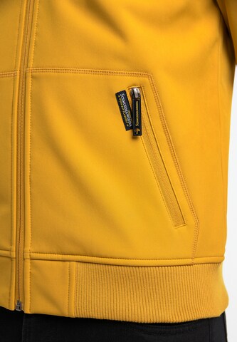 Schmuddelwedda Between-season jacket in Yellow