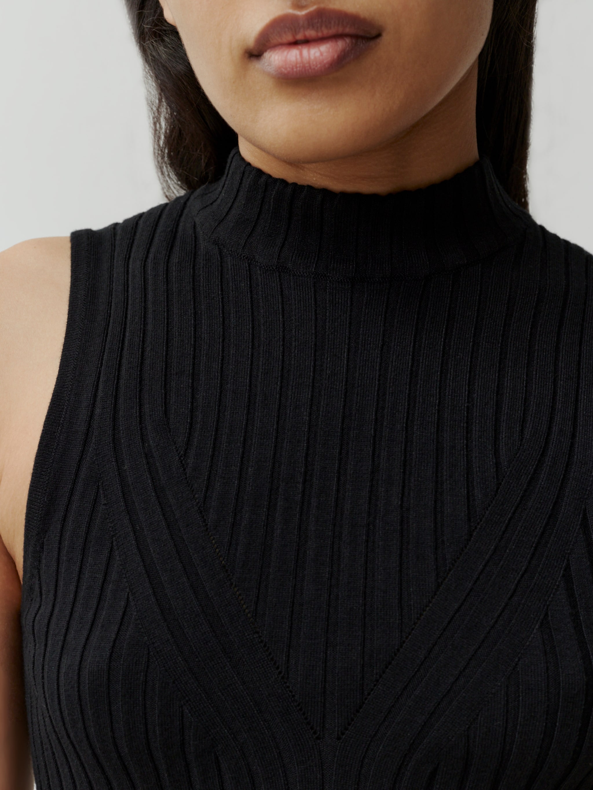 EDITED Producten Top 'Lynara' Zwart