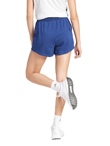 ADIDAS SPORTSWEAR Loosefit Sportovní kalhoty 'Essentials' – modrá