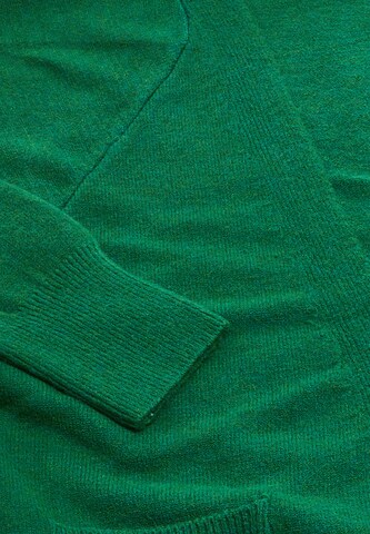 Tanuna Knit Cardigan in Green