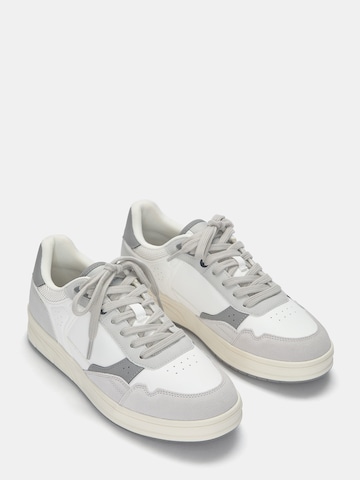 Pull&Bear Sneaker in Weiß