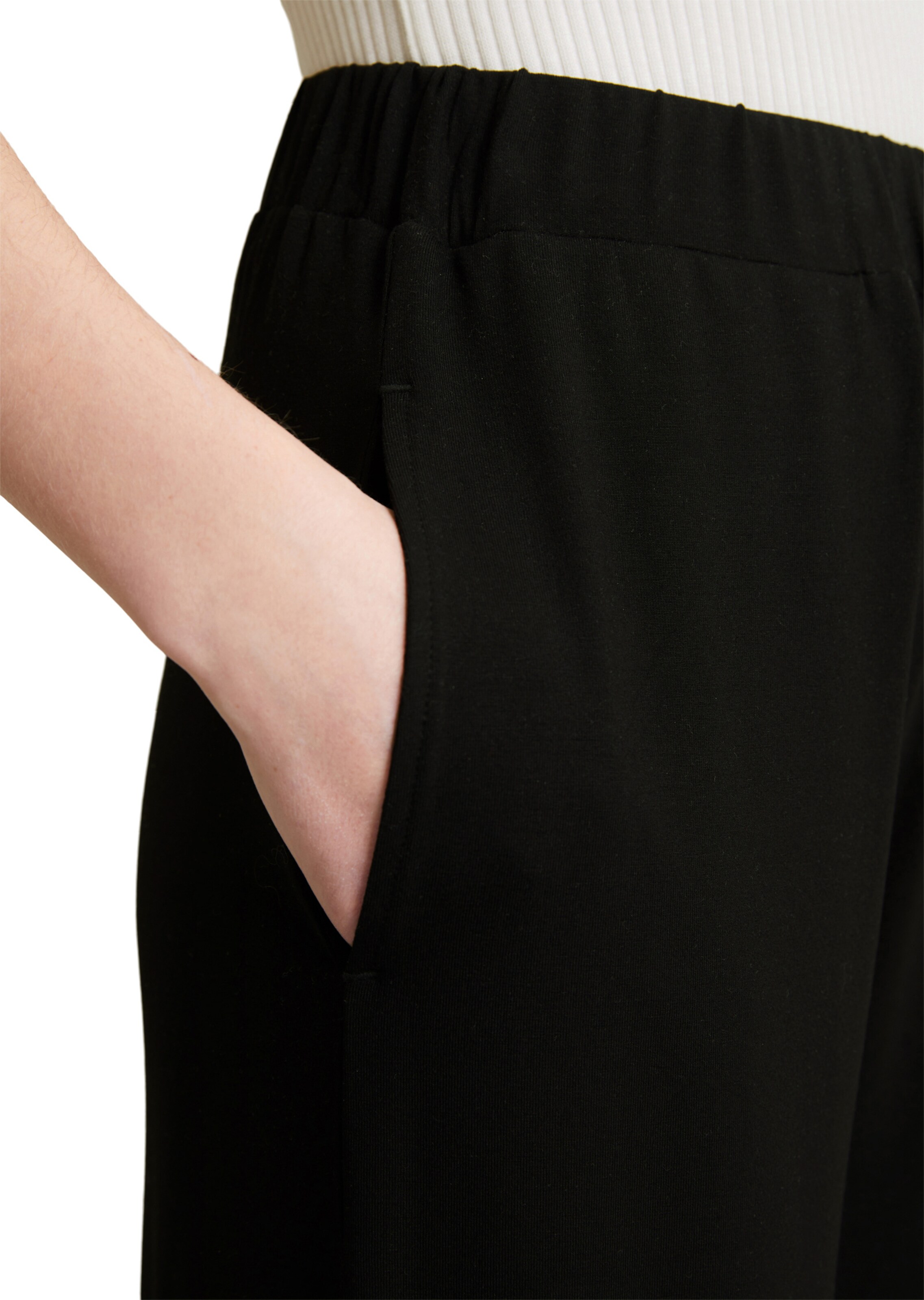 Marc O'Polo DENIM Loosefit Hose in Schwarz