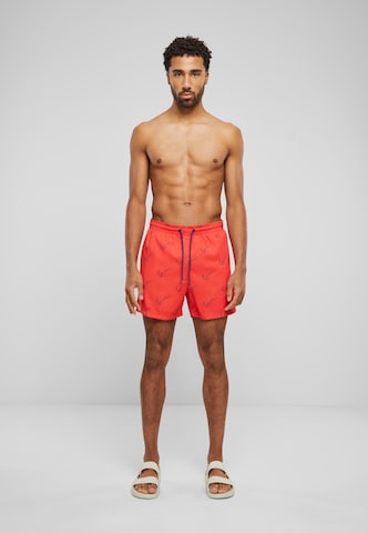 Karl Kani Kratke hlače za surfanje | rdeča barva