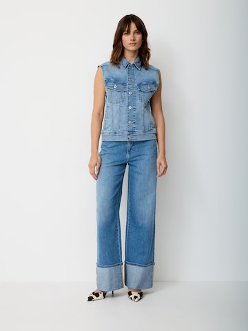 PADDOCKS Vest in Blue