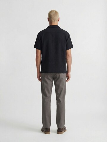 aprel Comfort fit Button Up Shirt in Black