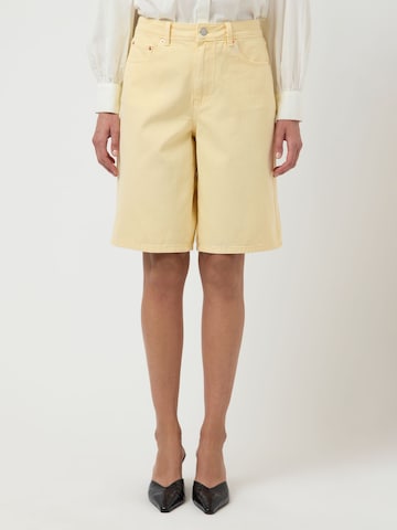 Wide leg Pantaloni 'SUN ' di YAS in beige: frontale