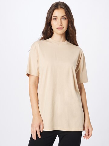 T-shirt oversize Nasty Gal en beige : devant