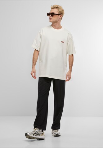 T-Shirt 'Delirious' Pockies en blanc