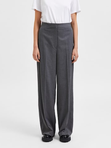 SELECTED FEMME Pleated Pants 'Anni' in Grey: front