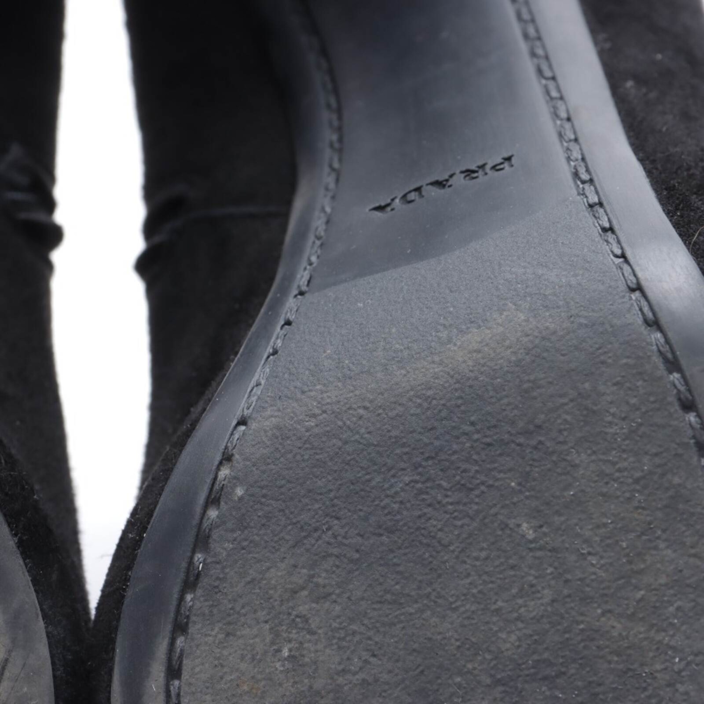 PRADA Stiefeletten 40,5 in Schwarz