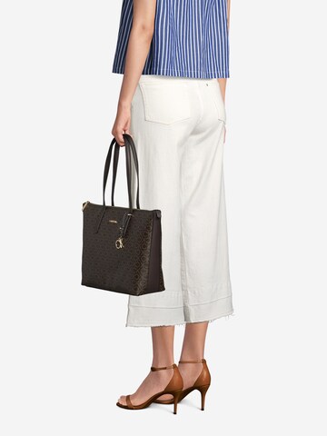 Calvin Klein Shopper in Braun