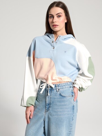 Sweat-shirt 'Sonia' NOWIHT en bleu