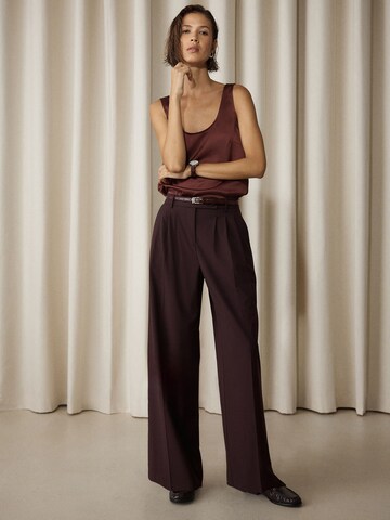 Next Wide leg Pleat-front trousers in Red: front
